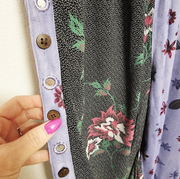 Tienda Ho Floral Patch Mirrored Purple and Black Rayon Pants Women's One Size - Picture 3 of 8